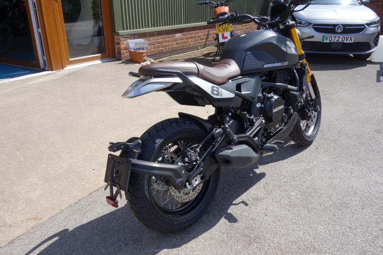 Moto Morini Seiemmezzo Scrambler 2025