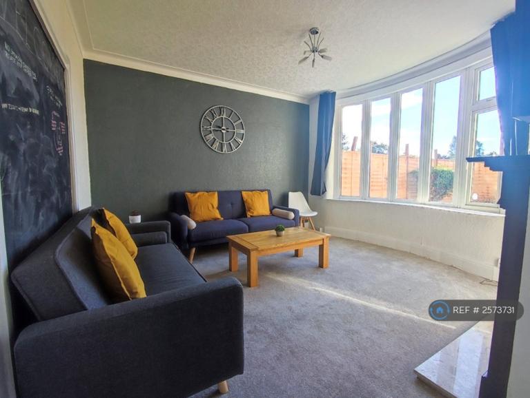 4 bedroom house in Whitebrook Road, Manchester, M14 (4 bed) (#2573731)