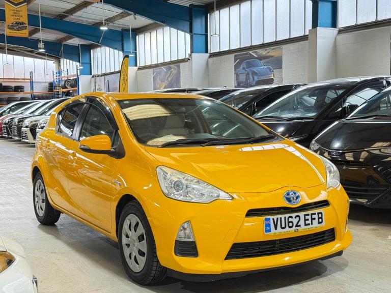 2013 Toyota Aqua  1 490cc CC TOYOTA AQUA  Hybrid