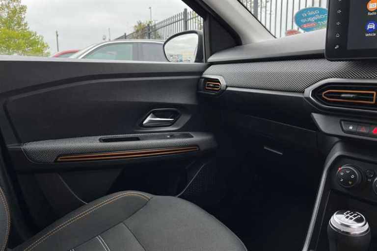 2022 Dacia Sandero Stepway 1.0 TCe Comfort 5dr HATCHBACK PETROL Manual