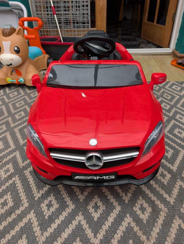 Child's ride on car 