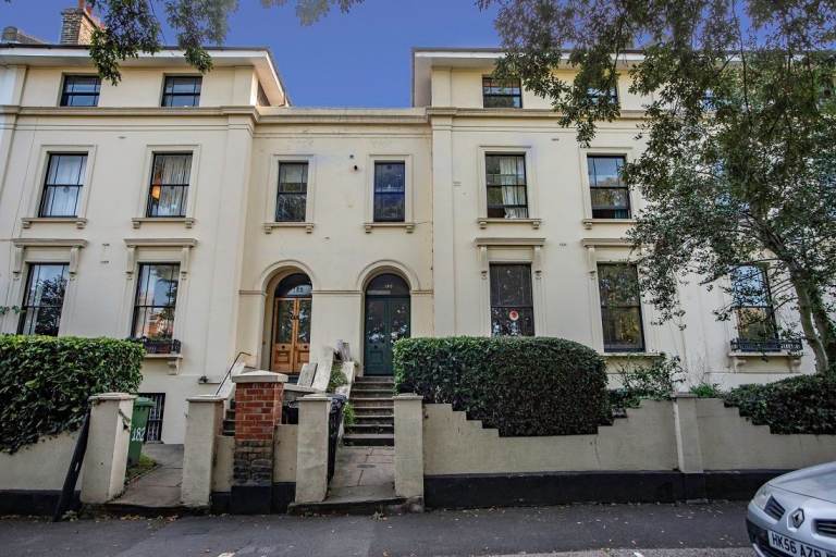 Beautiful Roof terrace 1 bed flat in Conservation Area