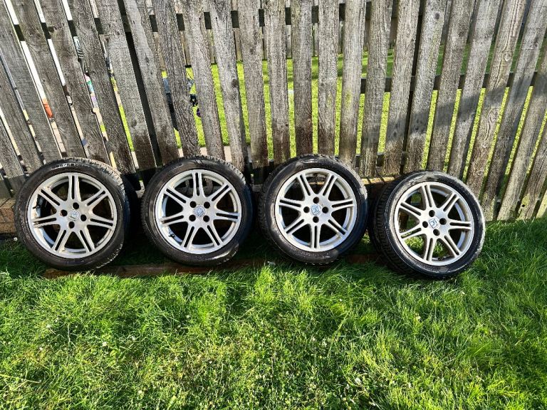 Genuine 16” Honda alloys with tyres 