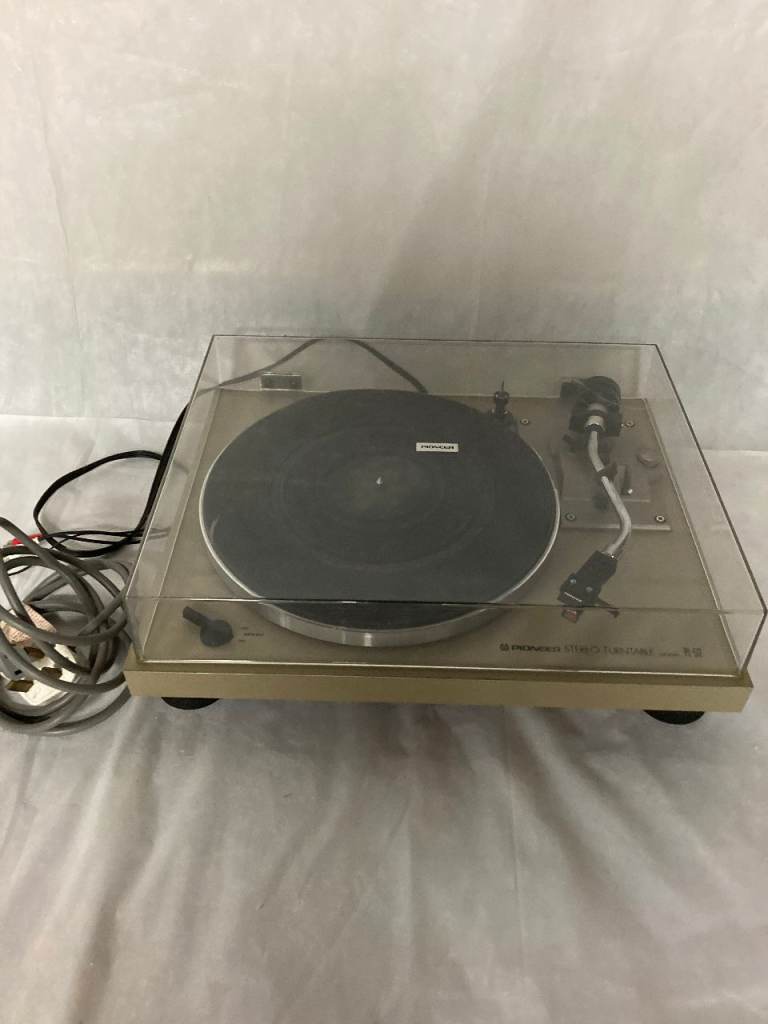 Vintage Pioneer PL-512 2-Speed Belt Drive Stereo Turntable c 1978