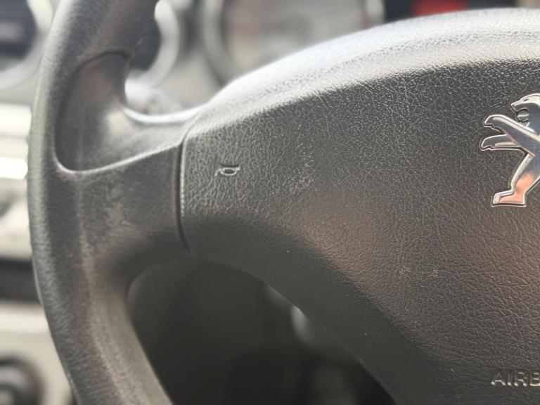 2012 Peugeot 308 1.6 HDI 92 SR 5dr ESTATE DIESEL Manual