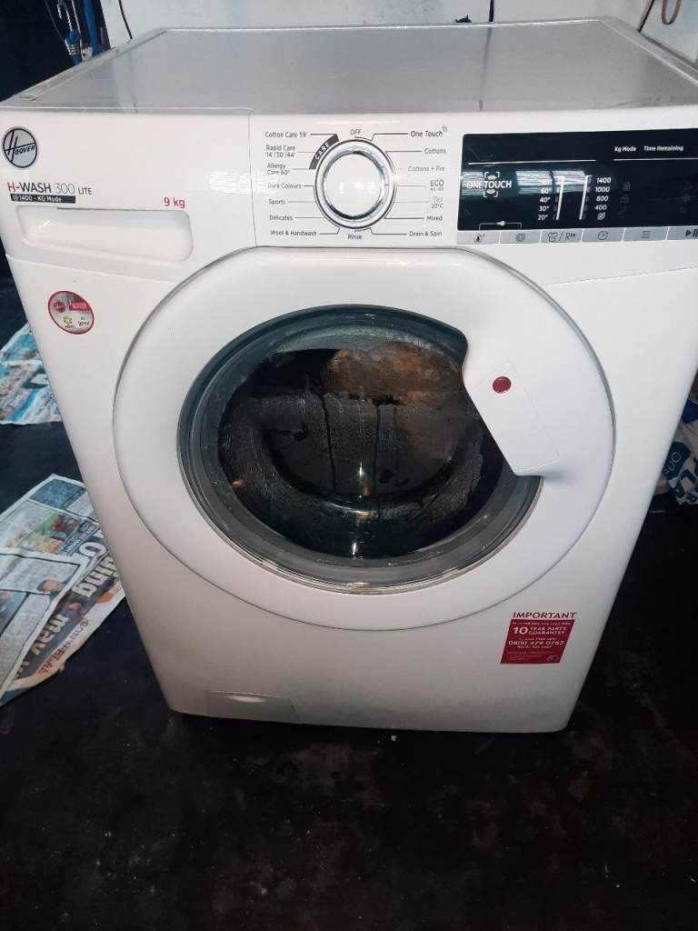 Immaculate Hoover 9kg washing machine-local delivery available