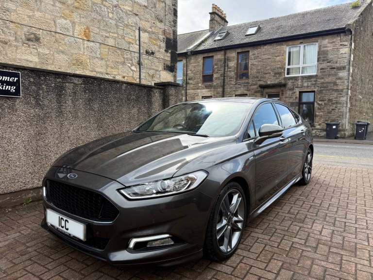 68 FORD MONDEO ST-LINE TURBO 5DR MAGNETIC MET ST BODYKIT SATNAV HEATED LTHR A/C