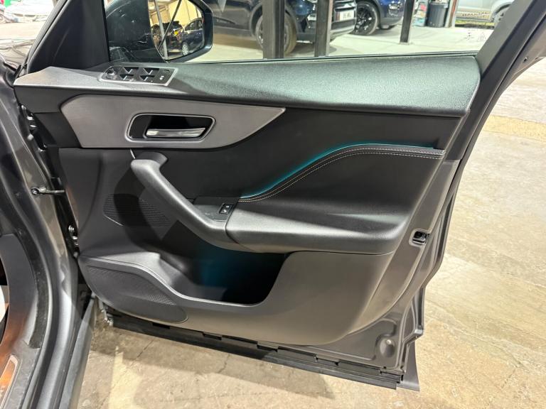 2017 Jaguar F-Pace 2.0 D180 R-Sport SUV 5dr Diesel Auto AWD Euro 6 (s/s) (180