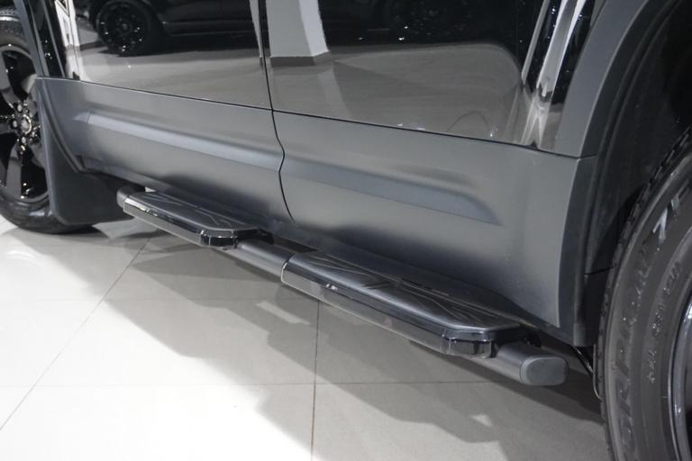 2023 Land Rover Defender 110 3.0 D250 MHEV HSE Hard Top SUV Auto 4WD MWB Euro 6 (s/s) 5dr PANEL V...