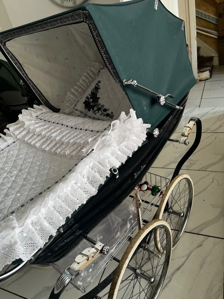 Silver cross coach built pram
