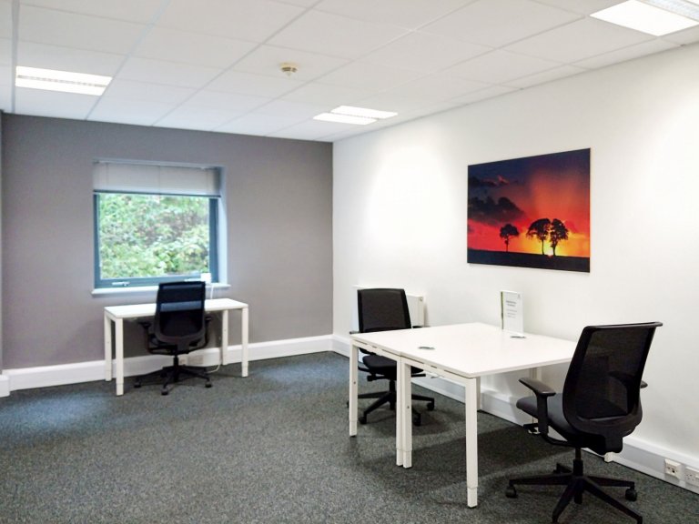 Find Office Space to Rent in EVESHAM WR111GP - 1 Desk