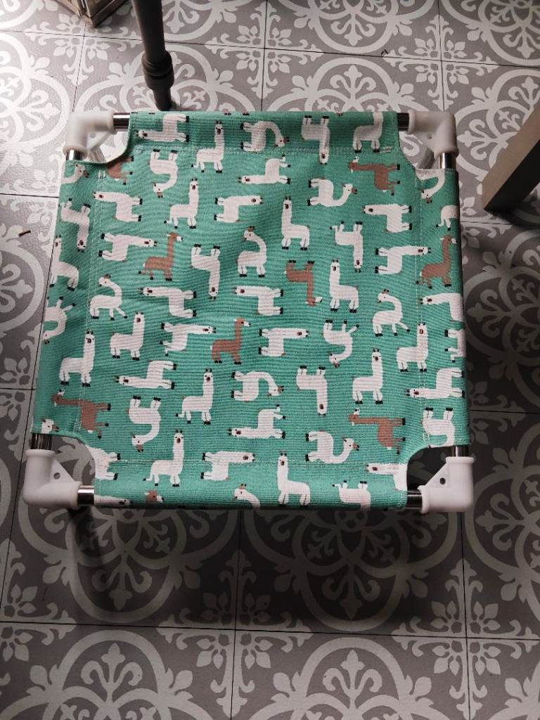 Dog bed 
