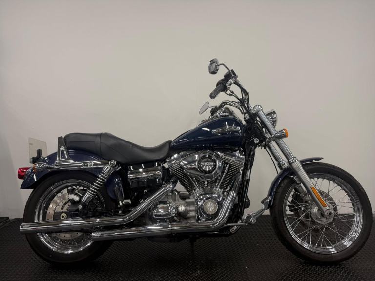 HARLEY DAVIDSON FXDC DYNA SUPER GLIDE CUSTOM ** VANCE and HINES - 12 MONTHS MO