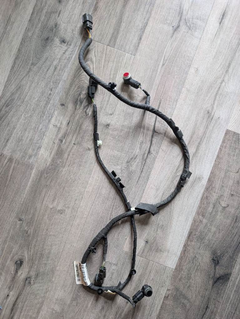 Ford Puma rear parking sensors and wiring loom 