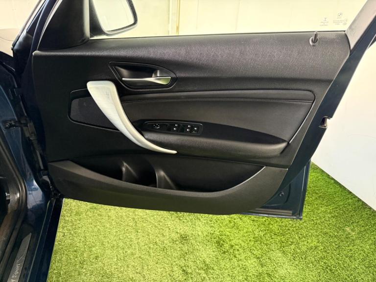 2015 BMW 1 Series 1.6 118i Sport Euro 6 (s/s) 5dr HATCHBACK Petrol Manual