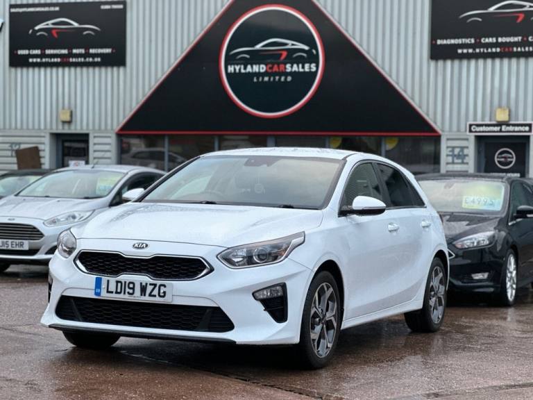 2019 Kia Ceed 1.6 CRDi 3 Hatchback 5dr Diesel DCT Euro 6 (s/s) (114 bhp) Hatchback Diesel Automatic