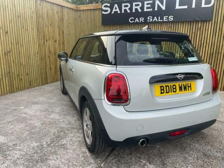2018 MINI Hatch 1.5 Cooper Euro 6 (s/s) 3dr HATCHBACK Petrol Manual