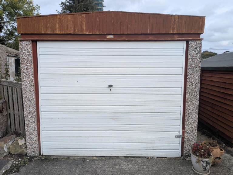 Garage rental
