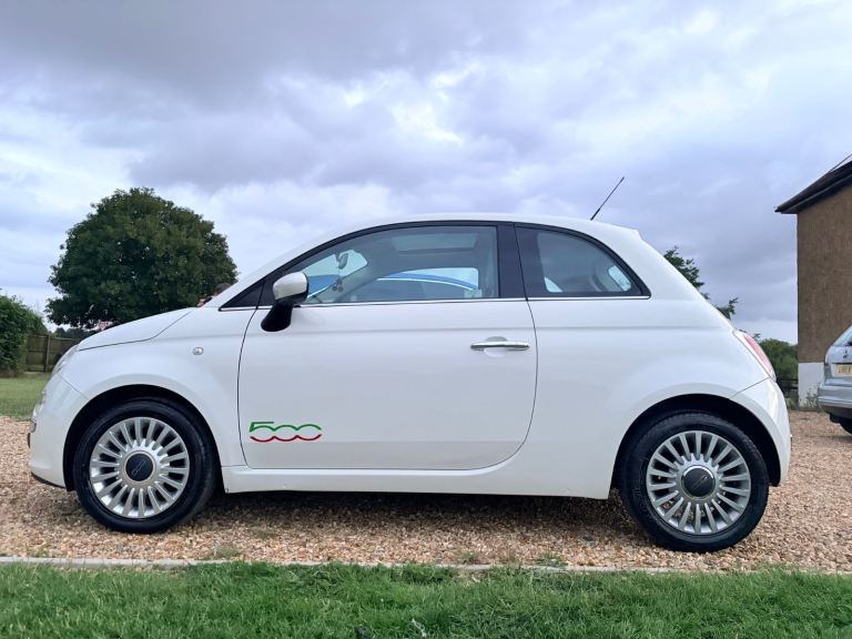 1 OWNER LOW MILES FIAT 500 ***AUTOMATIC*** WITH WARRANTY NEW MOT PART EX AND DELIVERY