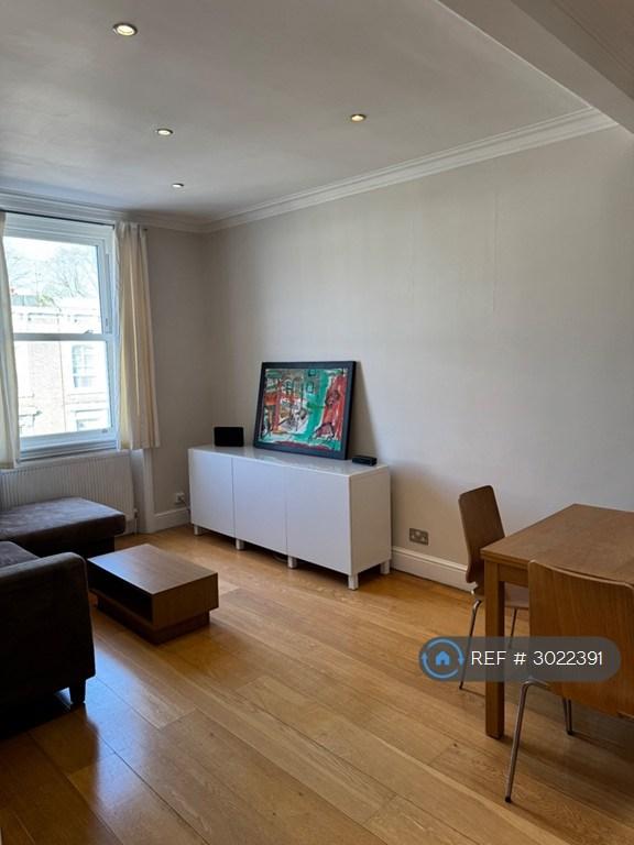 2 bedroom flat in Finborough Road, London, SW10 (2 bed) (#3022391)