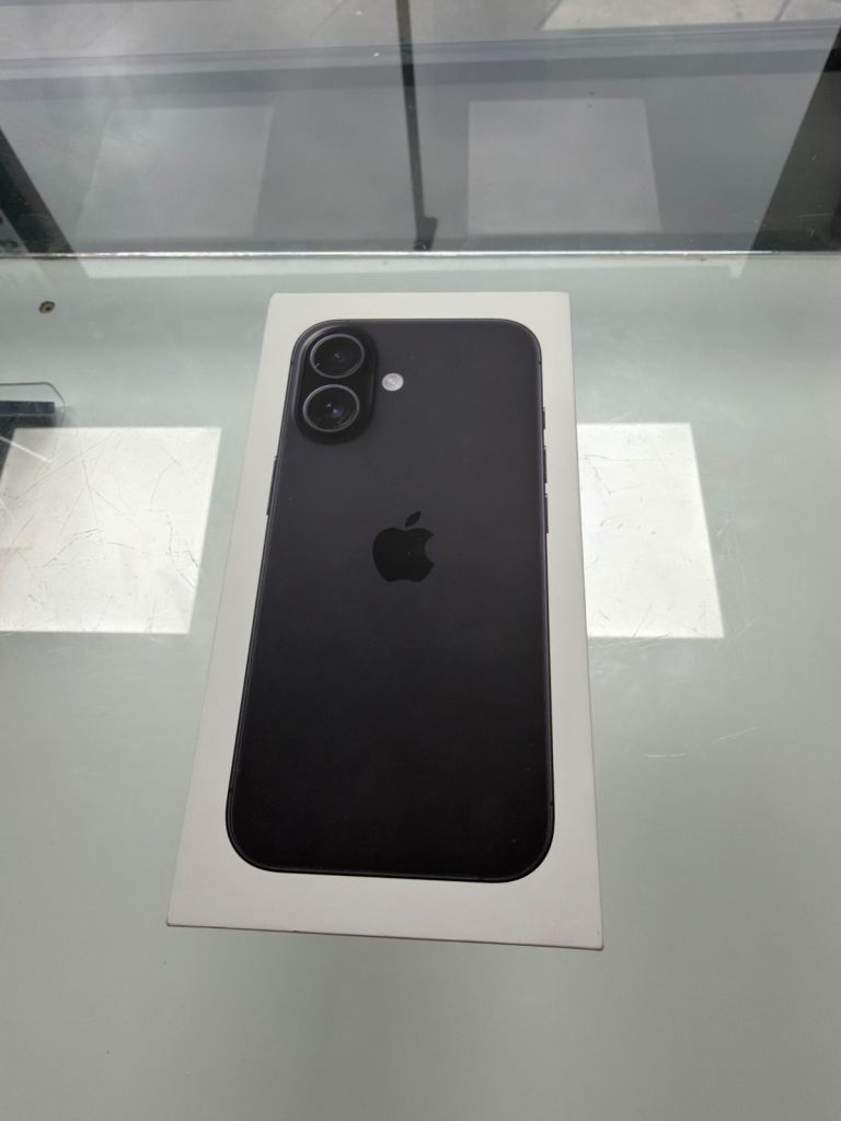 Brand new sealed Apple 17 unlocked receipt and warranty 