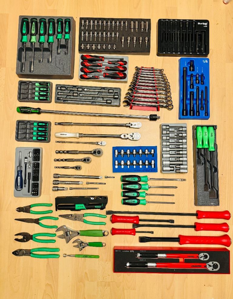 image for Snap On Tools lot for Sale – Full Professional Garage Setup