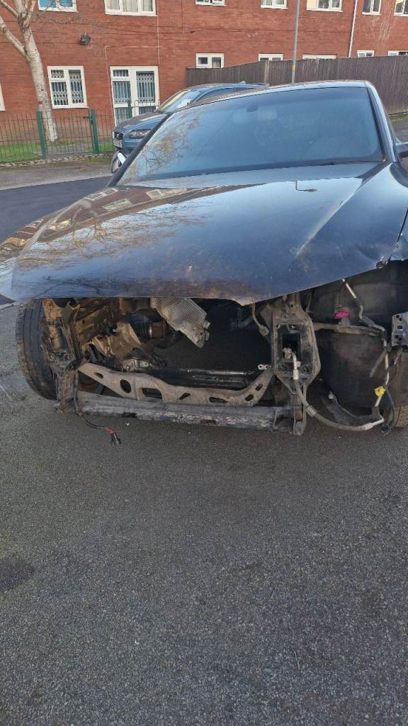 Audi A5 S Line breaking 2013