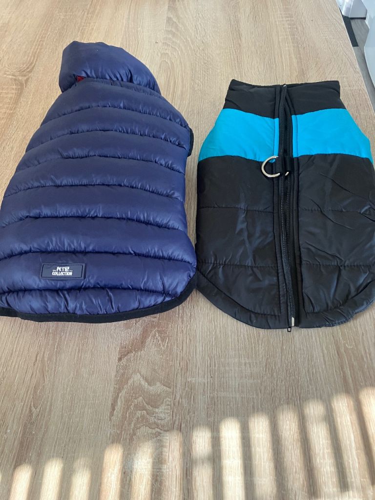 2 dog coats 
