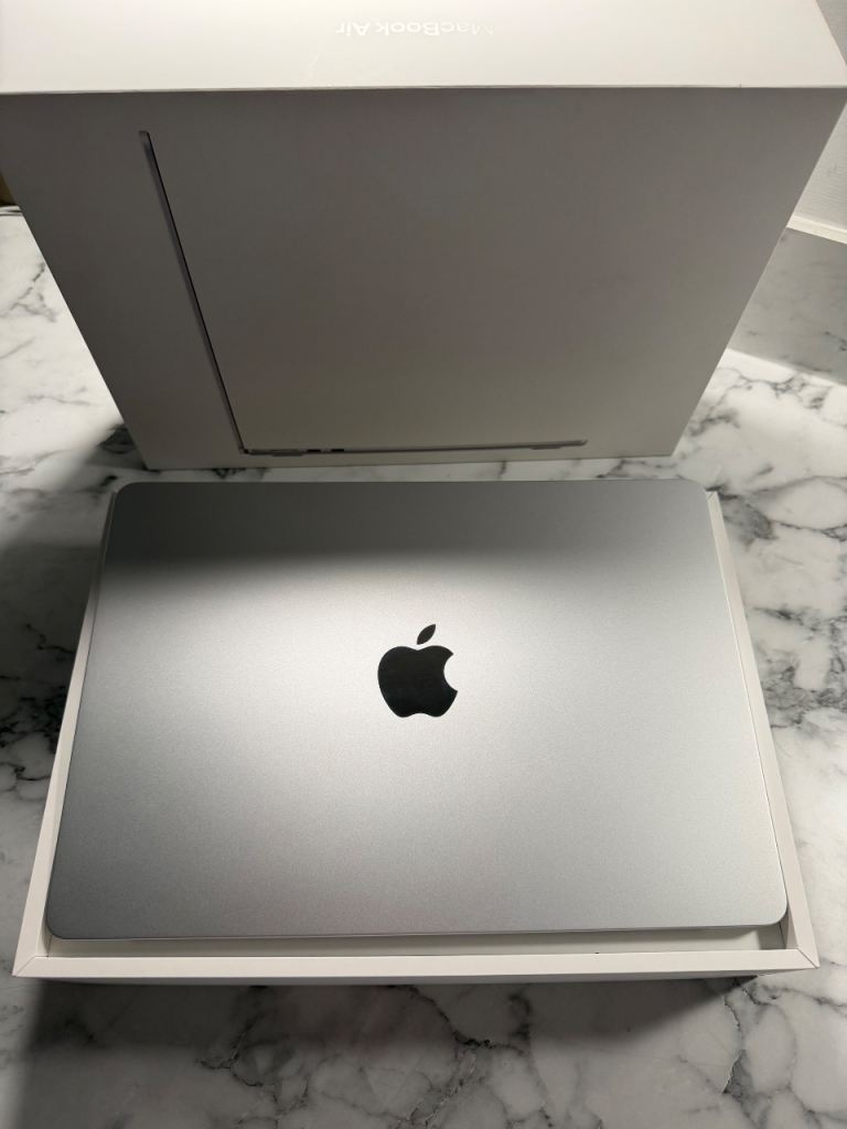 Apple MacBook Air 13-inch M4 Chip, 256GB - As New