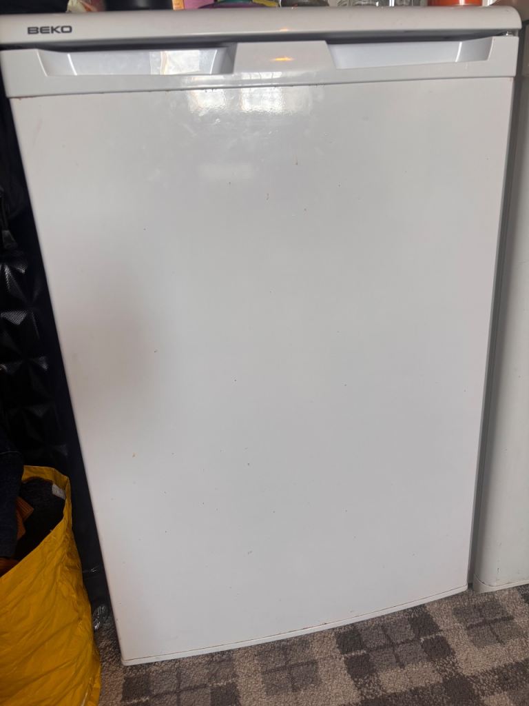 Beko Undercounter Fridge - White, Good Condition