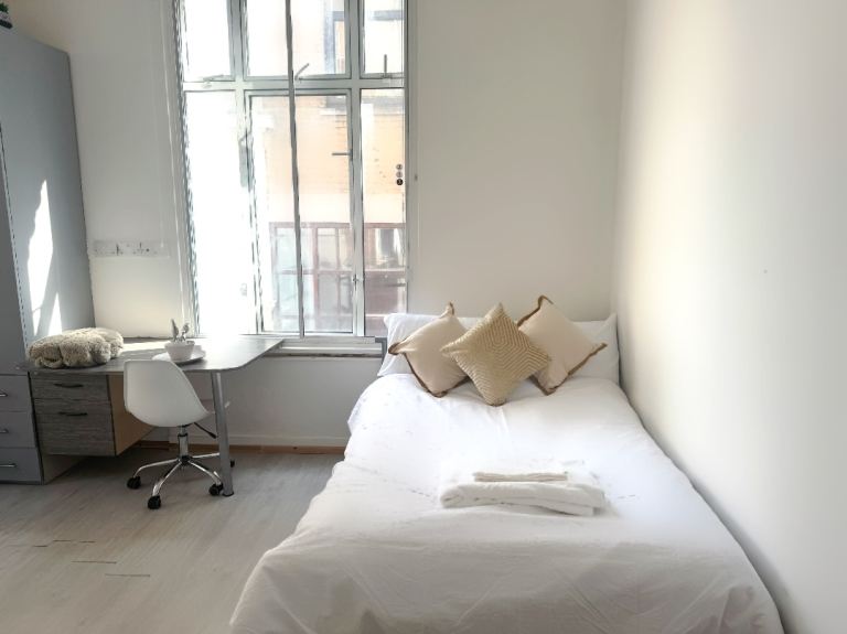 URGENT 3 ROOMS AVAILABLE TO RENT IN LEICESTER! LARGE SPACIOUS DOUBLE ROOMS TO LET LE1