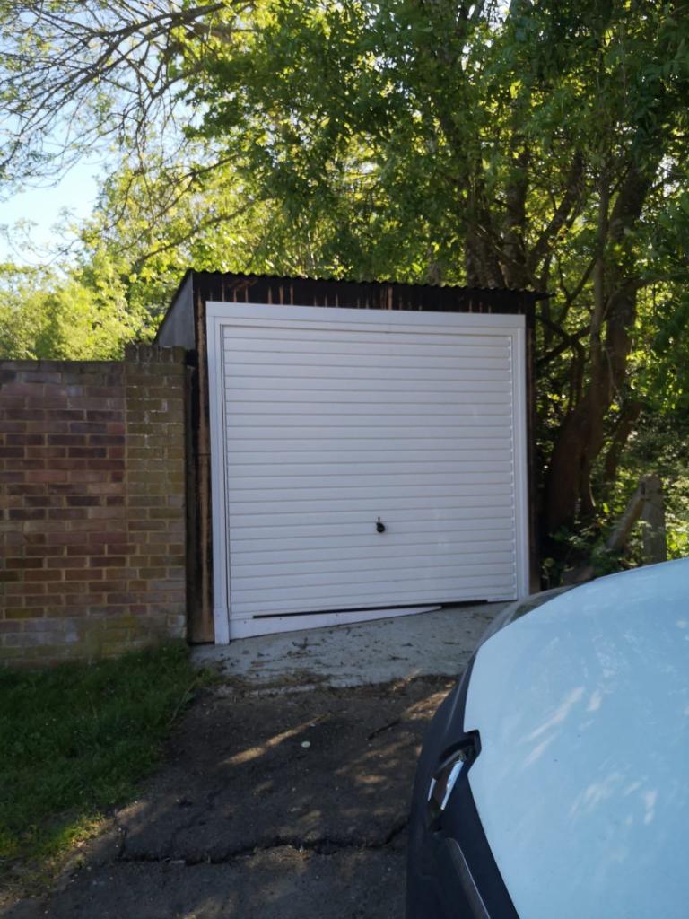 Double Garage for rent Woodford Green Essex 
