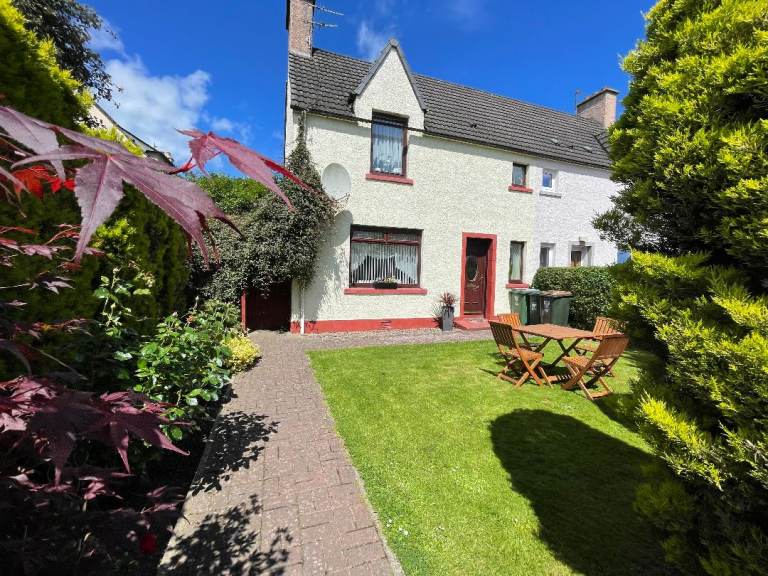 2 Bedroom Semi Detached House in Blairgowrie to rent