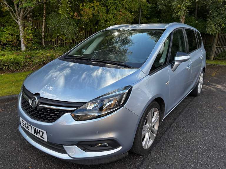 2017 VAUXHALL ZAFIRA TOURER SRI NAV 2.0, MOT DECEMBER 26, NO ADVISORS 