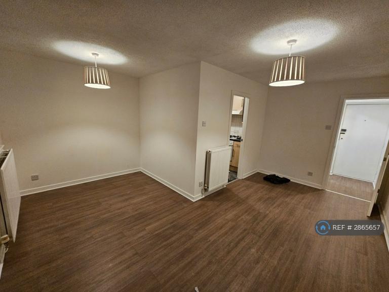 Studio flat in Brackenwood Mews, Wilmslow, SK9 (#2865657)