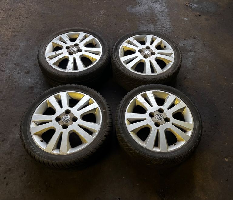 16 in Vauxhall alloys 