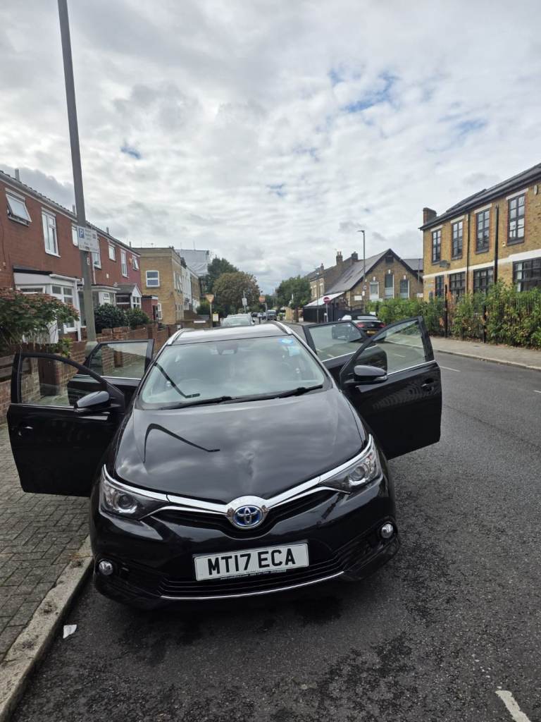 Toyota, AURIS, Estate, 2017, Other, 1798 (cc), 5 doors