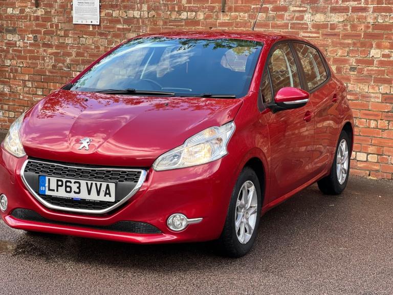 2014 Peugeot 208 1.4 e-HDi Active 5dr EGC HATCHBACK Diesel Automatic