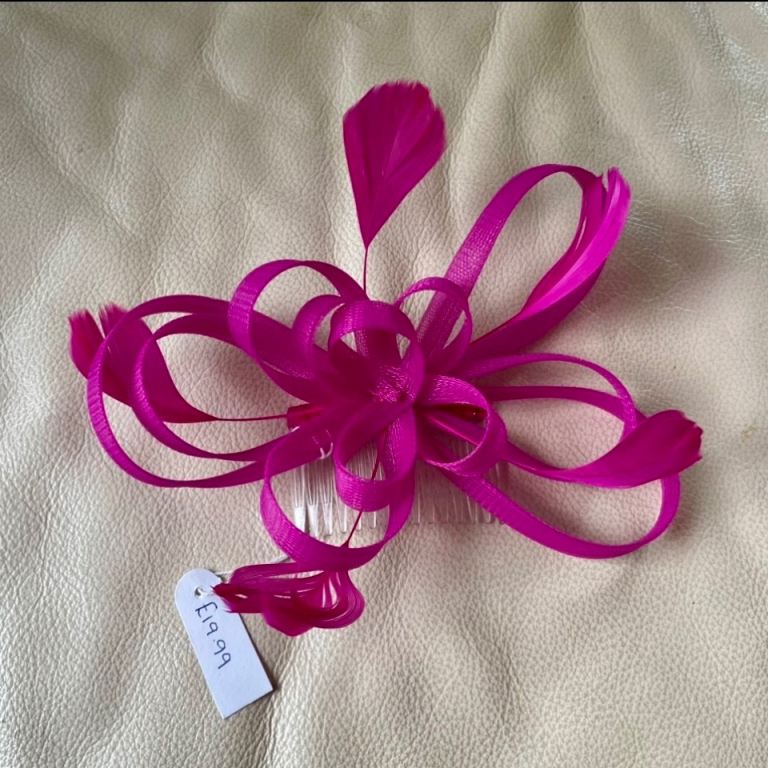 Hot Pink Hesian Coiled Loop Feather Wedding Party Races Prom Fascinator On Comb  