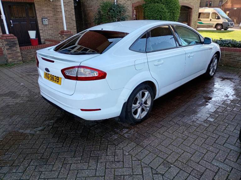 Ford, MONDEO, Hatchback, 2012, Manual, 1997 (cc), 5 doors