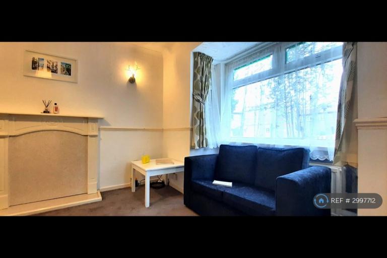 1 bedroom in Greenway Court, Barry, CF63 (#2997712)