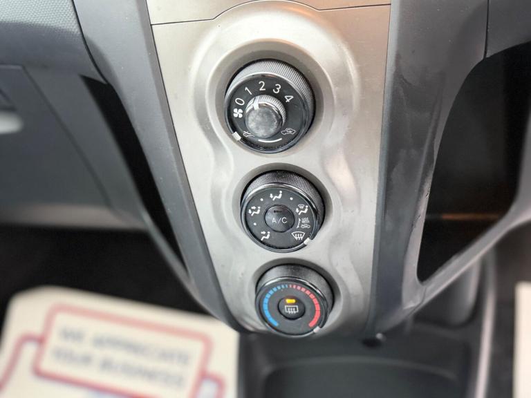 2010 Toyota Yaris 1.33 Dual VVT-i TR Euro 4 (s/s) 5dr HATCHBACK Petrol Manual