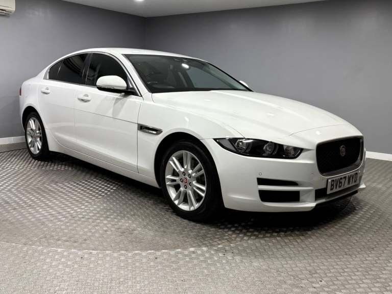 2017 Jaguar XE 2.0d Prestige Auto Euro 6 (s/s) 4dr SALOON Diesel Automatic