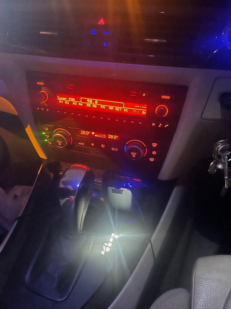 BMW 320d AUTO M SPORTS CONVERTIBLE ANGEL EYES LIGHTS PARKING SENSORS LE MANS BLU