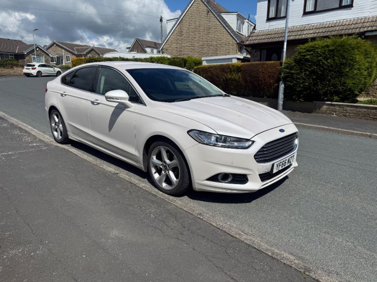 66 FORD MONDEO TITANIUM 2.2 TDCI 147bhp black leather 