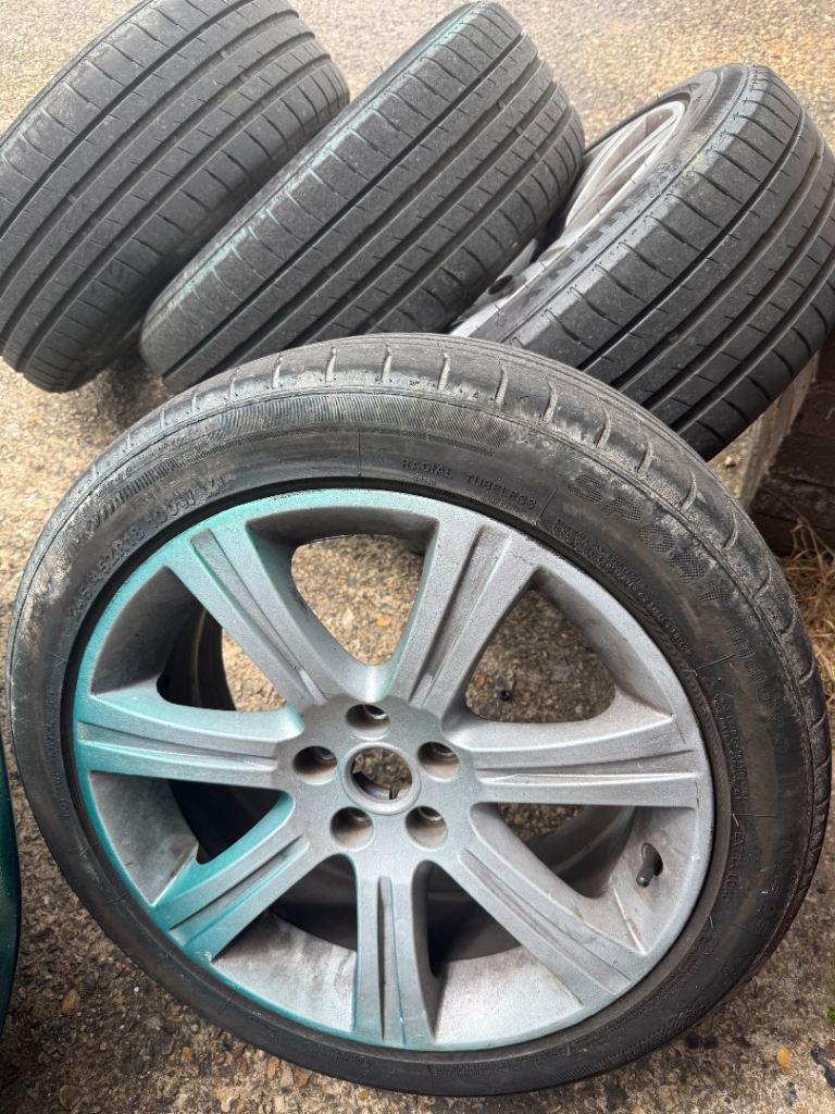 Set of 4 Car Alloy Wheels with Tyres 245/45ZR18 – Fair Condition