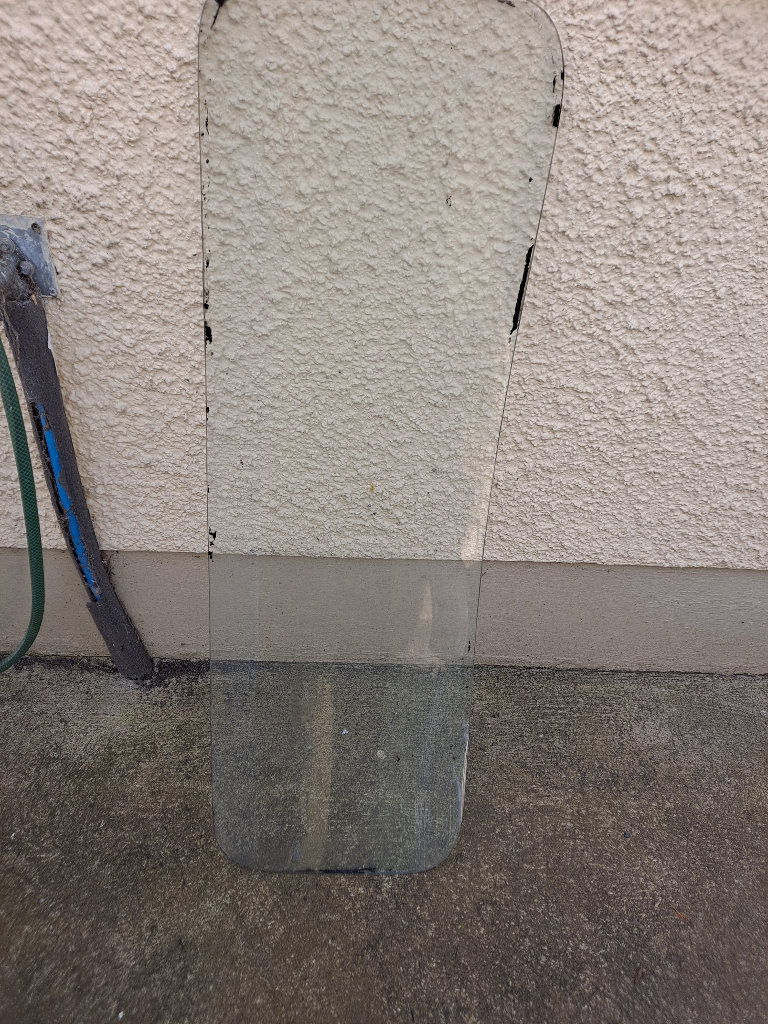 Morris Minor Front Windscreen s Good Condition. 