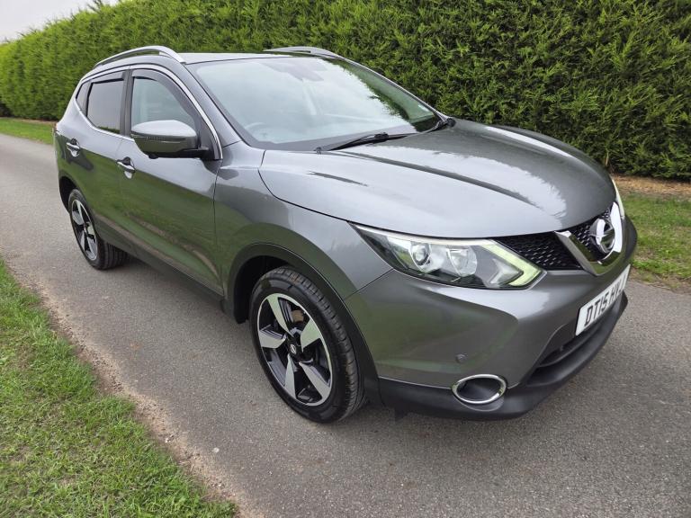 2015 Nissan Qashqai 1.2 DiG-T N-Tec+ 5dr HATCHBACK Petrol Manual