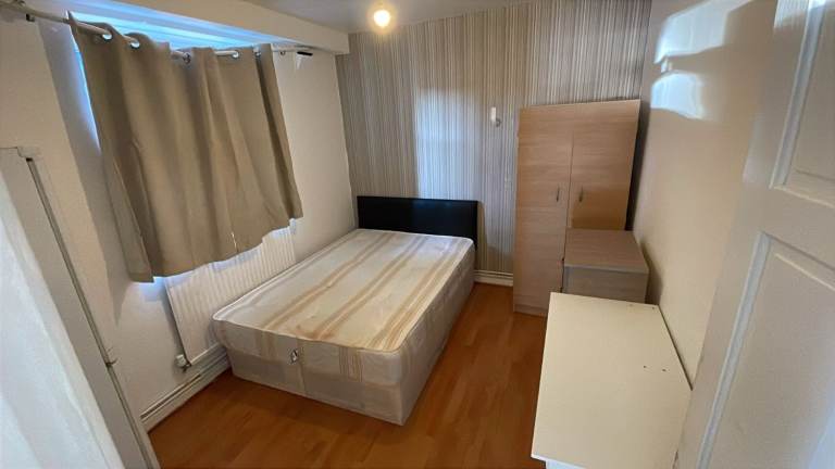 🏠 Double Room | In Whitechapel E1 7TW | Available Now 🤍