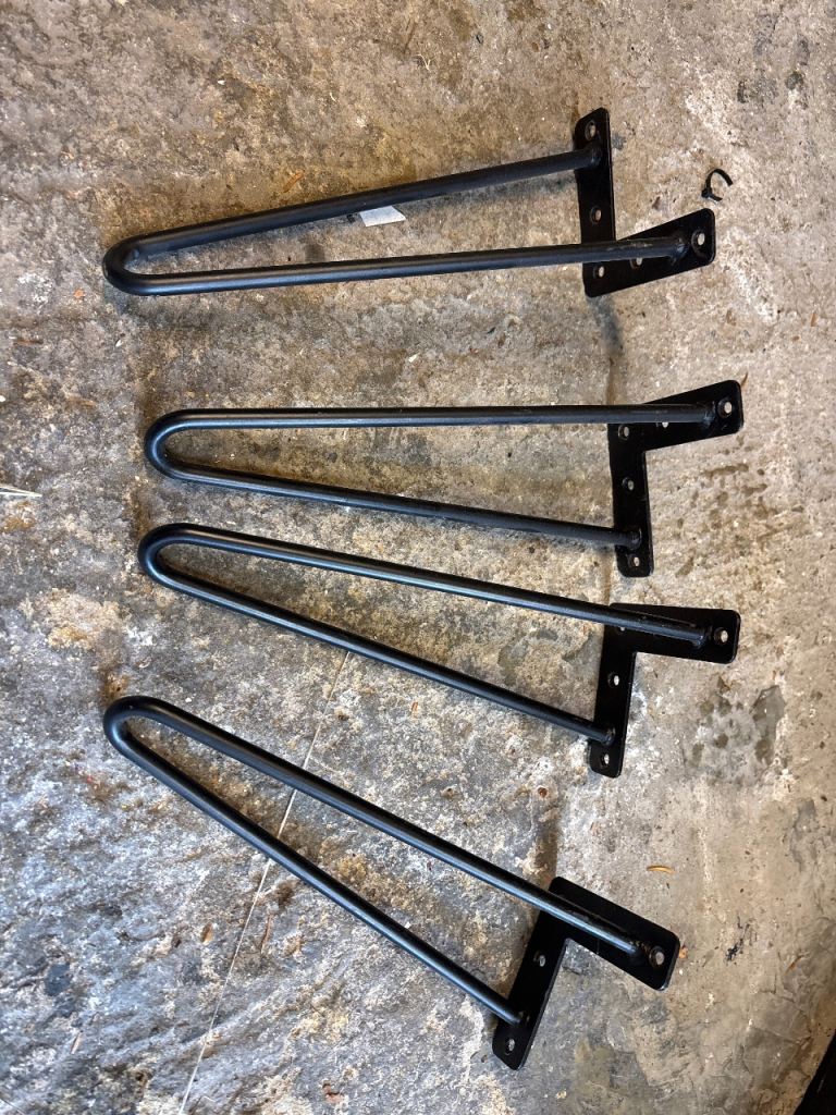 Hairpin table legs 